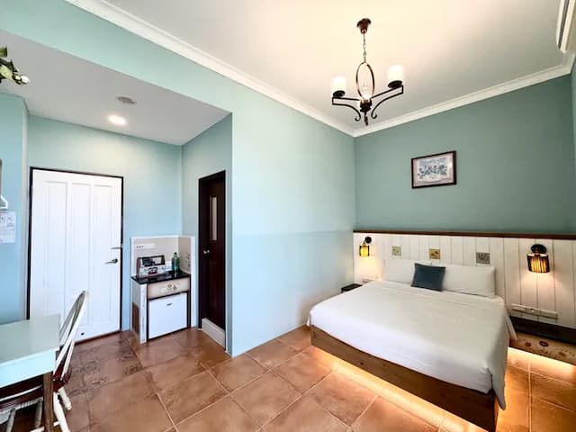 墾丁包棟民宿-童話民宿｜BBQ、電動麻將桌、音響設備、最高22人包棟-12人4房包棟(四人房*2+雙人房*2)-15