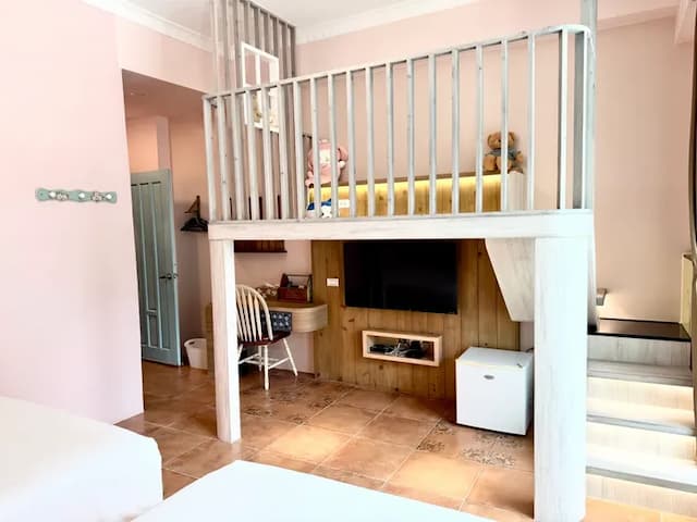 墾丁包棟民宿-童話民宿｜BBQ、電動麻將桌、音響設備、最高22人包棟-12人4房包棟(四人房*2+雙人房*2)-11