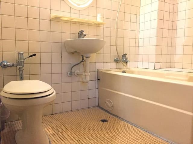 皇凱賓館-經濟雙人房-6