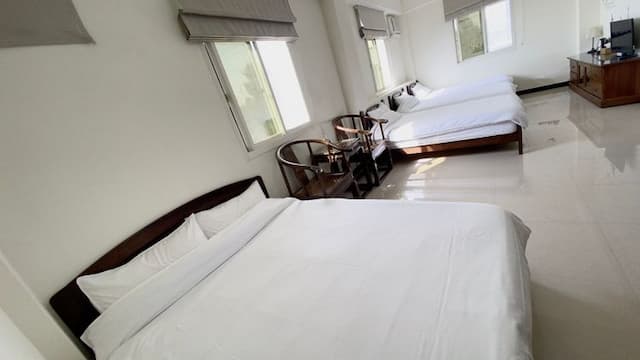 Golden Gate Dream House-Family Room with Private Bathroom-7