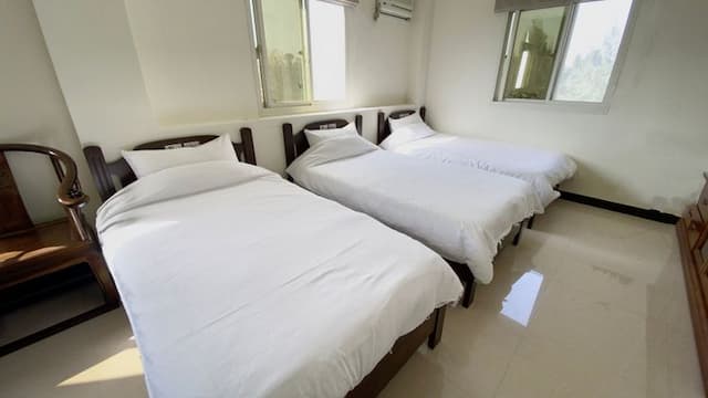 Golden Gate Dream House-Family Room with Private Bathroom-6