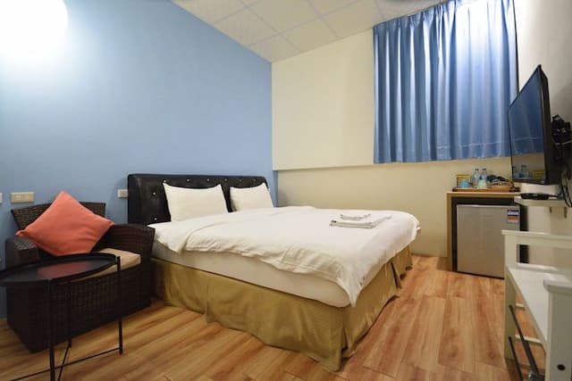 台東威尼斯民宿-加大床標準雙人房-3