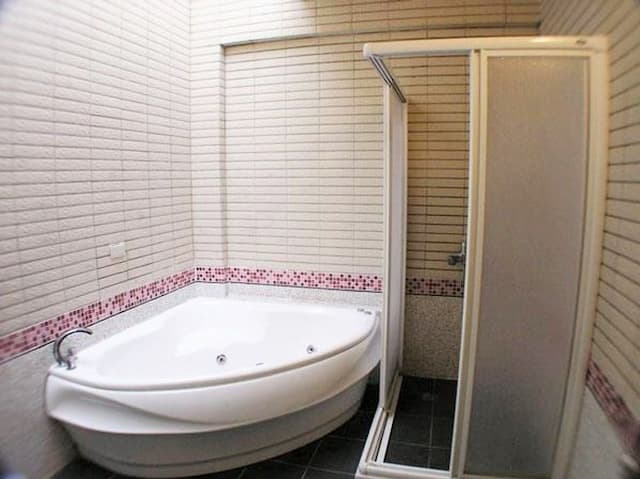 阿里山月灣Villa | 可選購10-12人包棟-滿福10-12人獨棟Villa｜雙人房*1,四人*2-8