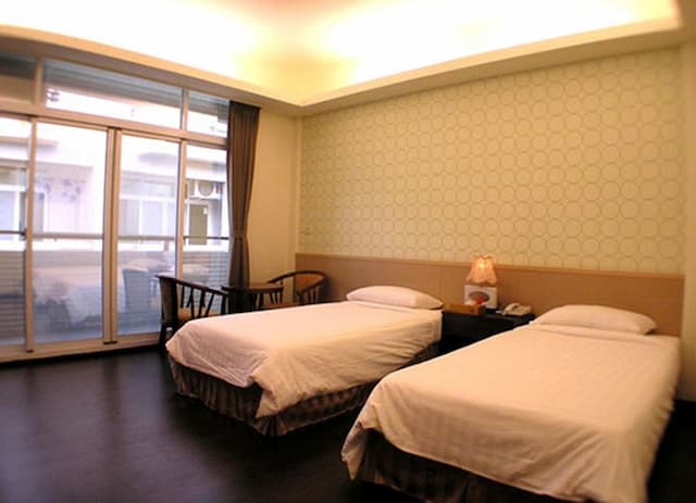 阿里山月灣Villa | 可選購10-12人包棟-滿福10-12人獨棟Villa｜雙人房*1,四人*2-4