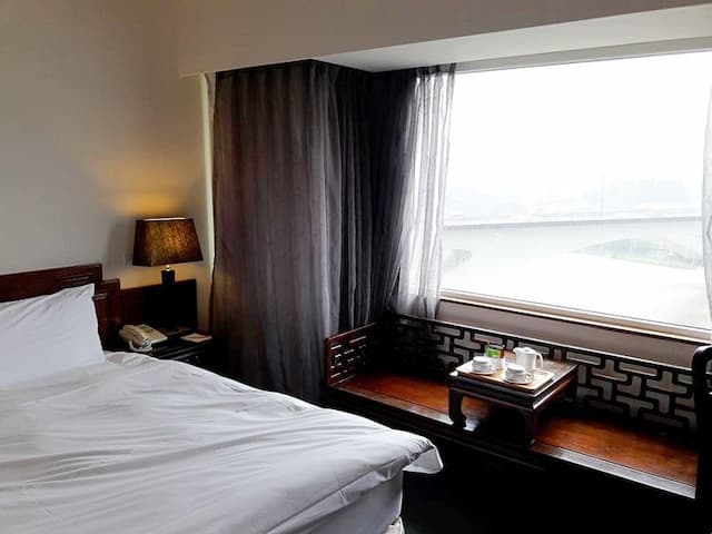 Beautiful Hotel-Superior Room with Lake View-1