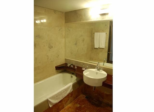 Beautiful Hotel-Family room-3