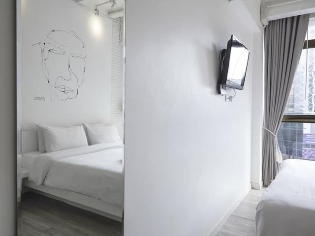 【網美打卡首選】3HOWw旅宿｜近Terminal 21 百貨-高級房-4