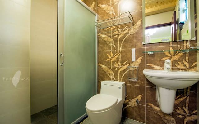 Hobby 8 Elevator-Double or twin room-6