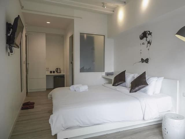 【網美打卡首選】3HOWw旅宿｜近Terminal 21 百貨-豪華房-4