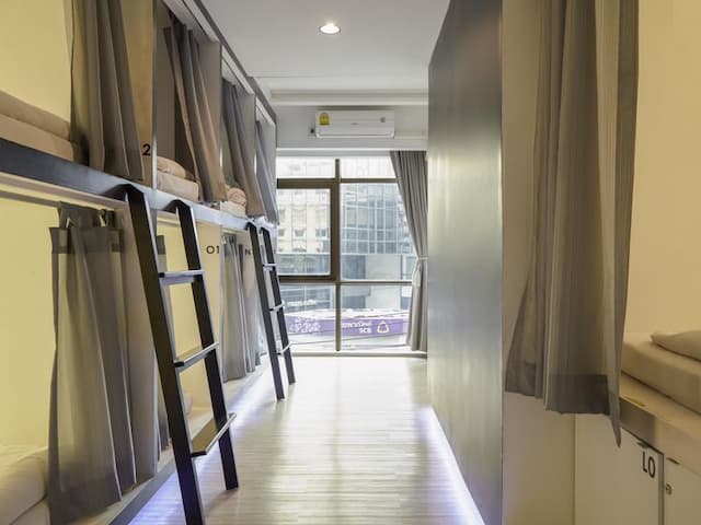 【網美打卡首選】3HOWw旅宿｜近Terminal 21 百貨-混合膠囊客房-2