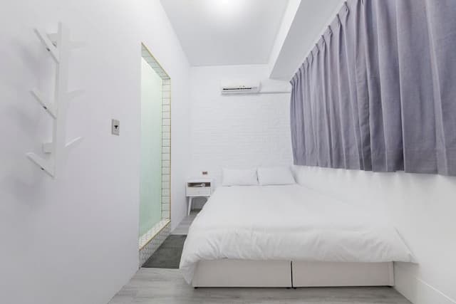 SLOW Inn-Five room types "Slow" SLOW "Pure White" / Walk to Tail-Tail Home Ice Cream 30 seconds / Zhengxing Street / Guohua Street / Shennong Street / Hai'an Road-5