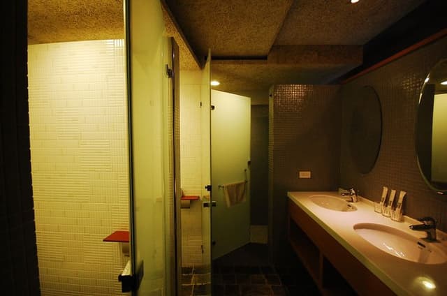 光現旅宿-霞光四人房-6