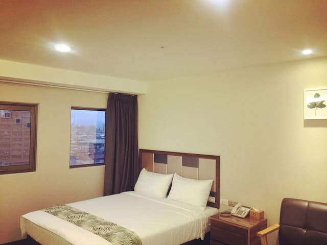 Greeninn Hotel| specials on sale!!Near MRT Station and Night Market Location Apartment Hotel-Double room-1