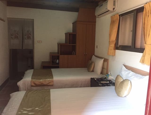 Golden Gate W Series Homestay-Cozy double room-6