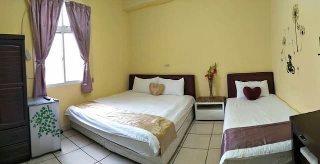 Golden Gate W Series Homestay-Triple room-2