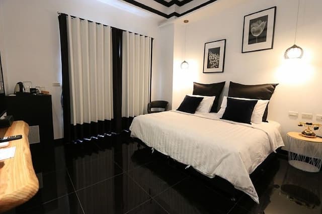 La Fleur BnB & Restaurant-Fashion Suite-2