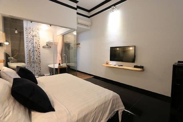 La Fleur BnB & Restaurant-Fashion Suite-6