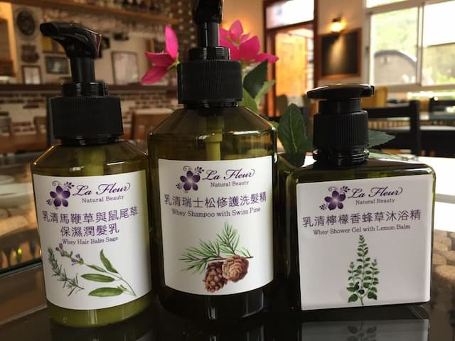 La Fleur BnB & Restaurant-Deluxe Rooftop Suite-4