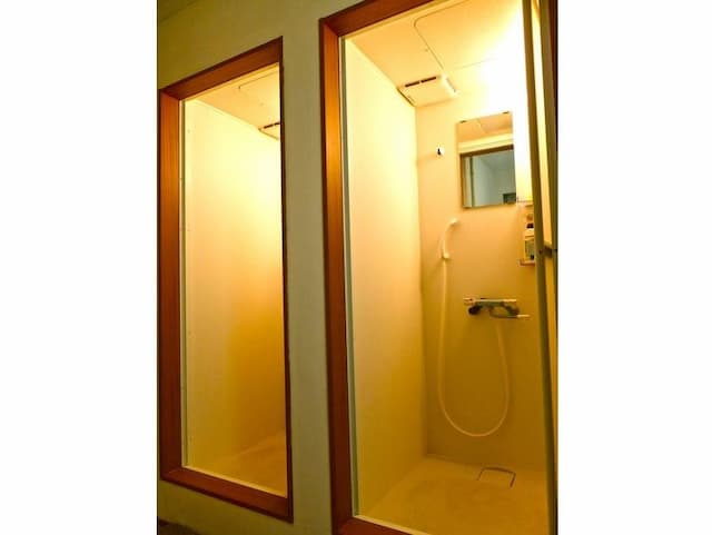 奧斯馬宮崎旅館-8人背包客房-5