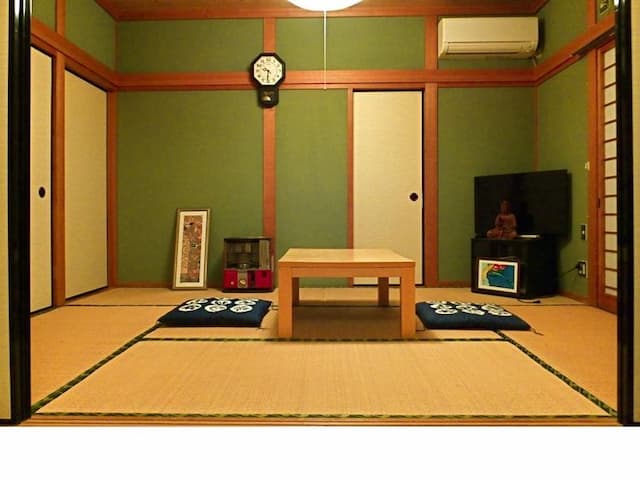 奧斯馬宮崎旅館-8人背包客房-3