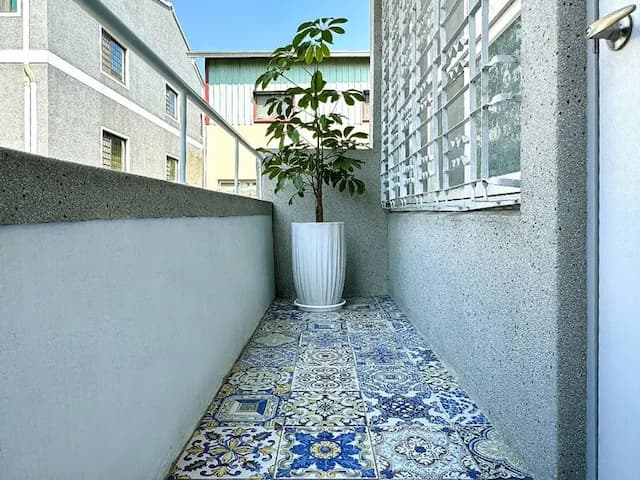 愛德華·馬奈玫瑰房-波爾多法式工藝花磚陽台