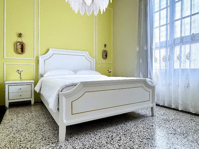 亨利·德·土魯斯-羅特列克玫瑰房-法式雙人床