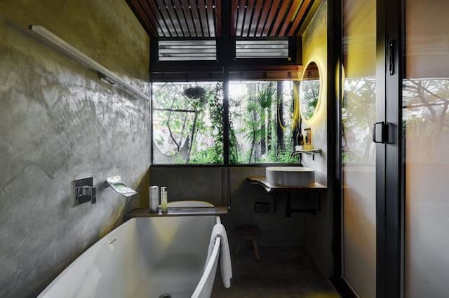 1F 庭院景觀浴室 Garden Side Bathroom