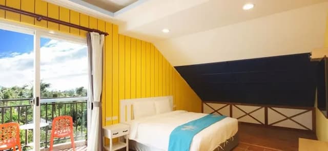 샤오위 리조트 호텔 인 더 씨 Island on the Sea-Deluxe Bath Double Room with Balcony-1