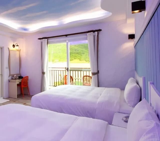 샤오위 리조트 호텔 인 더 씨 Island on the Sea-French style quadruple room (balcony + bathtub)-5