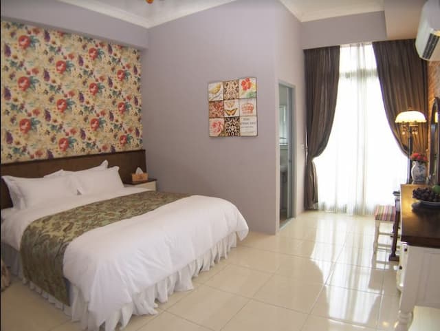 Hualien falls in love with Paris-Montmartre Double Room-8