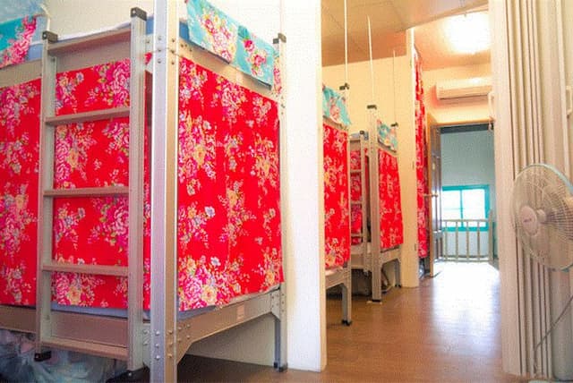 小艾人文工坊-8人女性背包客房-1