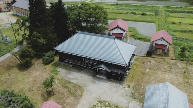 SHARE BASE 昭和村外観③