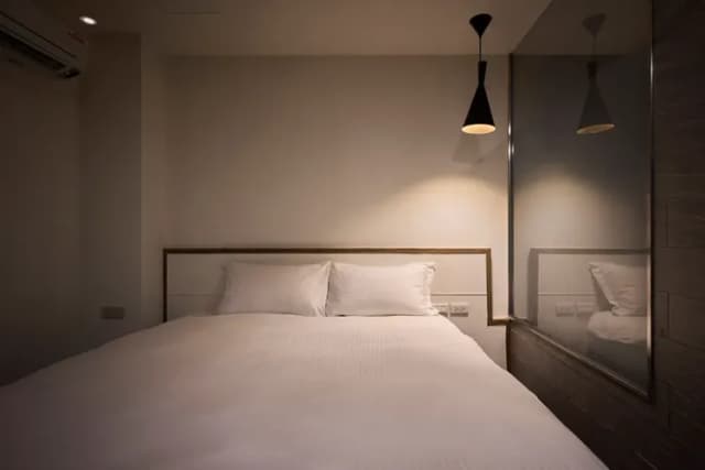 山眠無人溫泉旅店-無窗經濟雙人房-1