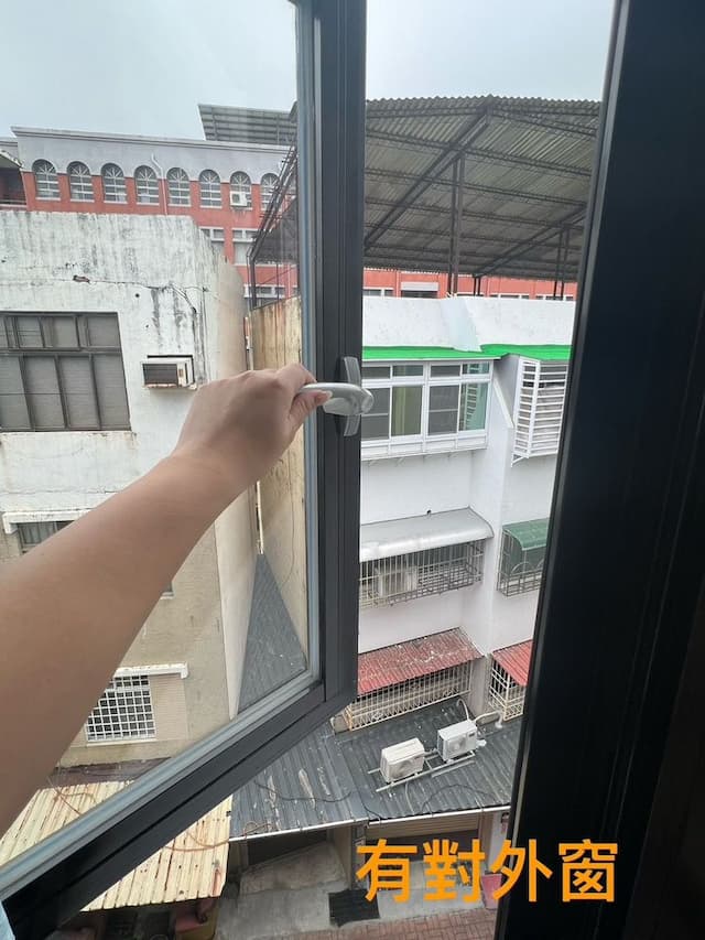 black kitten BNB-Mediterranean Wind Double Suite-8