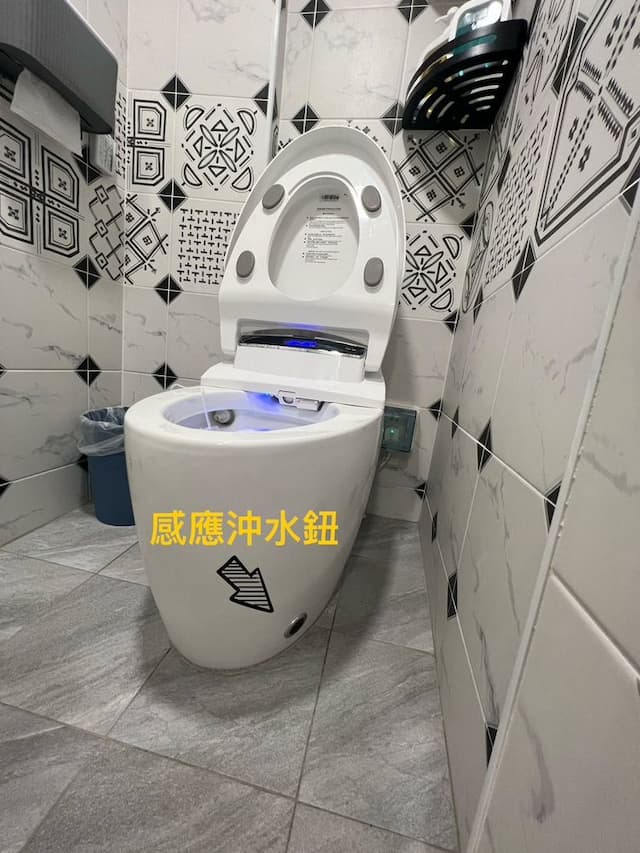 black kitten BNB-Mediterranean Wind Double Suite-14