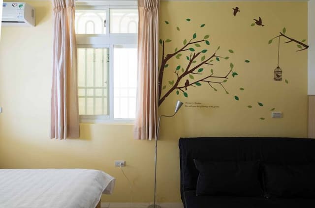 썬니 홈 (Sunny Home)-Big tree with cool double room-2