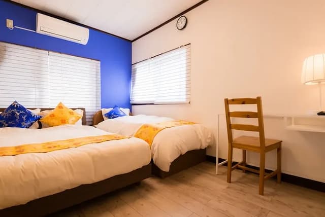 Golden bed room : 1 Double size bed (& Shingle sized Tatami bed for extra bed)