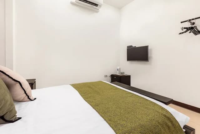 Harmony Smart Stay-Small Double Room - No Window_B101-9