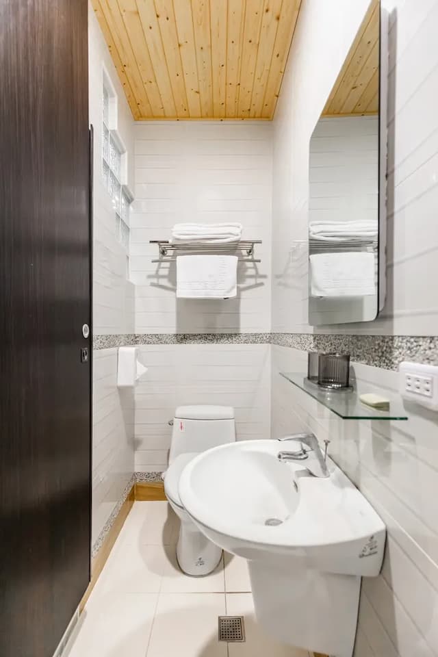 Harmony Smart Stay-Economy Double Room - No Window_A203-12