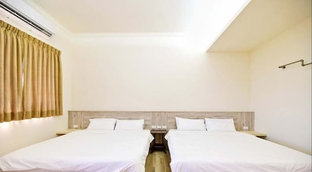 타운쉽 시즌 (Township season)-Quadruple room-2