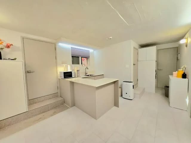 Yoon house-New] Serene Hongdae GardenSuite 0F ,5min from AREX Q-5