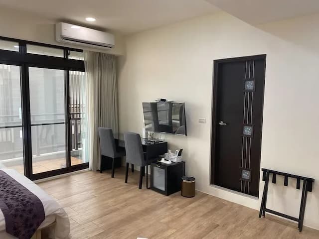 青田云舍-景觀家庭房(衛浴&陽台&可加床)~401房-3