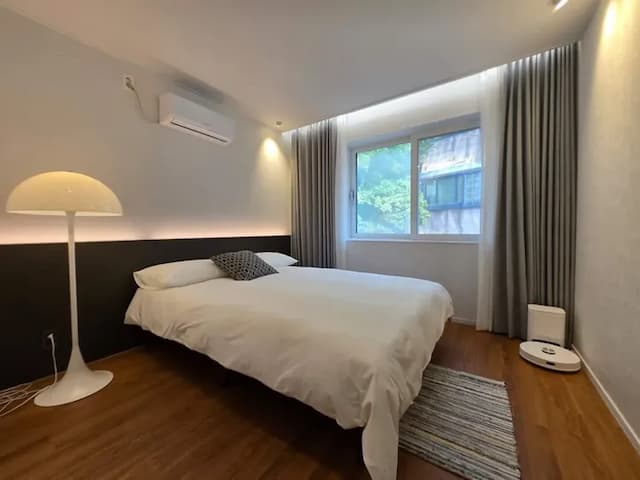 Yoon house-New] Serene Hongdae GardenSuite 2F ,5min from AREX E-2