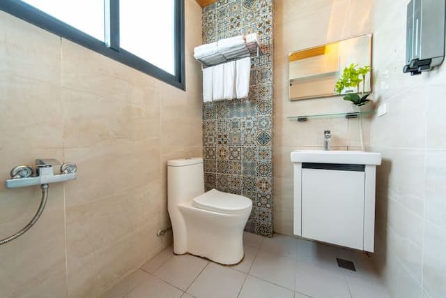 Jianguan hotel-Quadruple Suite-4