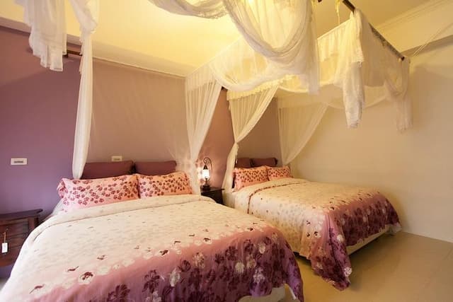 麗都小築｜歐式風格｜陽台x落地窗｜近海-豪華四人房-7