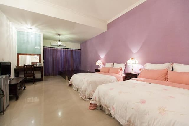 麗都小築｜歐式風格｜陽台x落地窗｜近海-豪華家庭套房-6