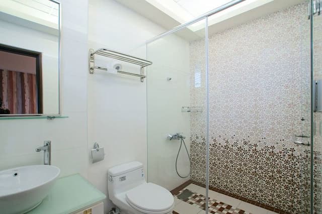 TRAVEL CATS-Quadruple Suite (no selection)-5