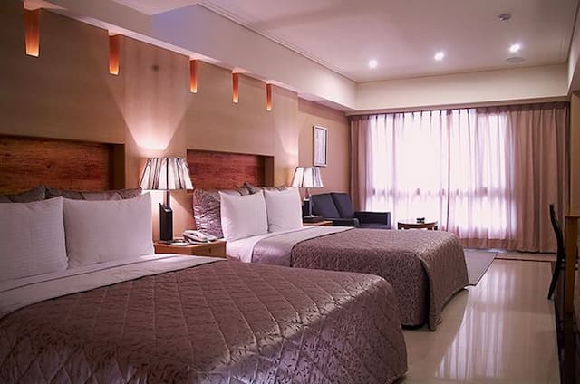 SLV HOTEL GROUP-SLV business hotel-Deluxe Family Room-1