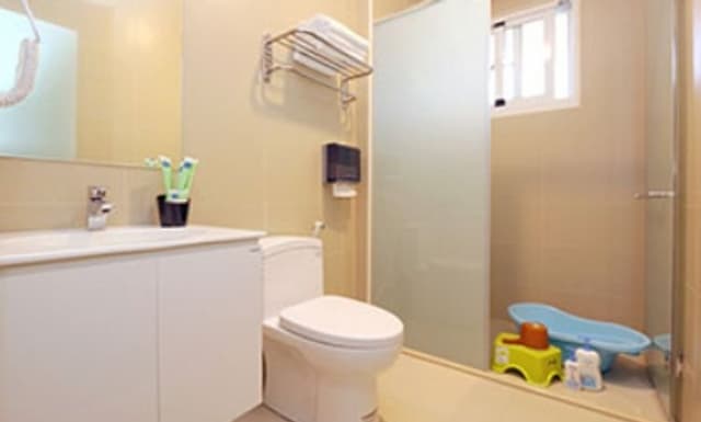 The railroad-Car-family room-2