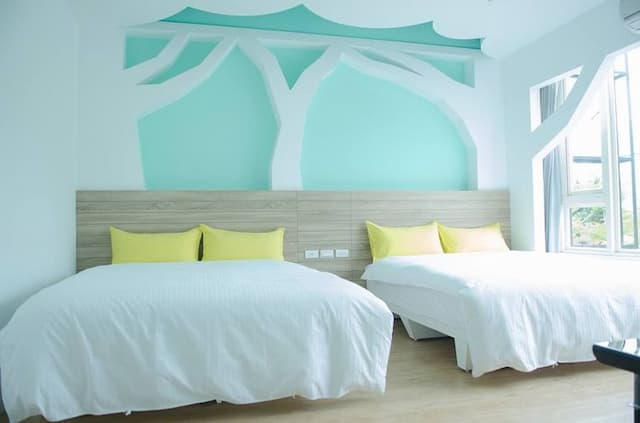 Apple Tree B&B-4-room landscape-3